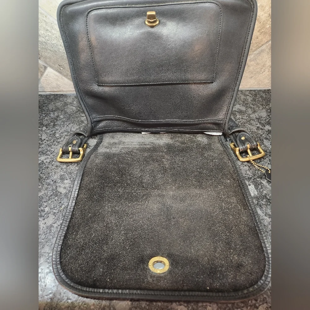 Vintage COACH Stewardess 9525 Brass Black Leather Crossbody Bag Costa Rica - Picture 11 of 16